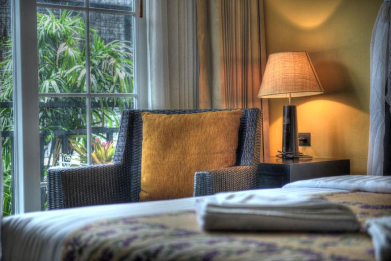 Baan Phuanda Phuket Hotell Exteriör bild