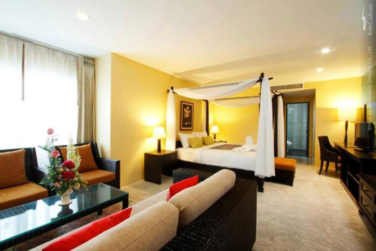 Baan Phuanda Phuket Hotell Exteriör bild