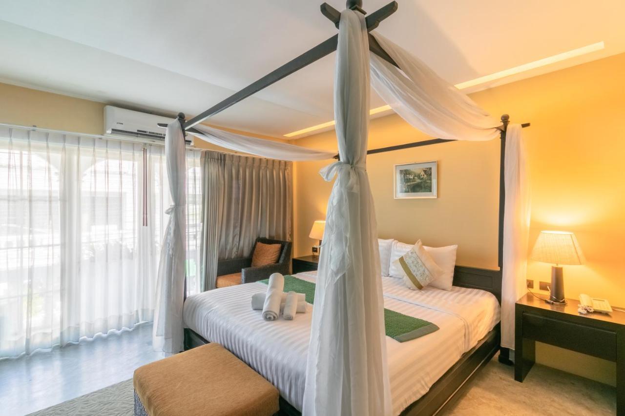 Baan Phuanda Phuket Hotell Exteriör bild