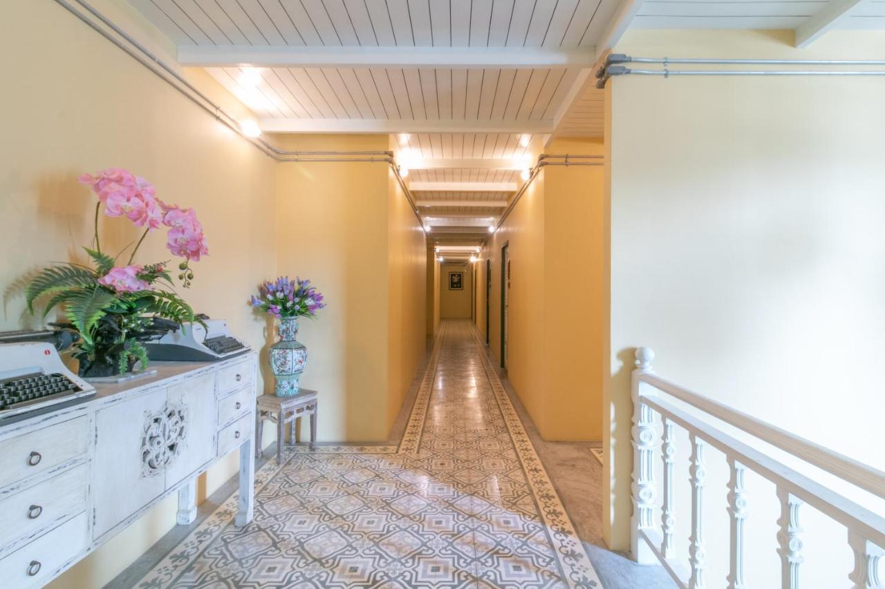 Baan Phuanda Phuket Hotell Exteriör bild