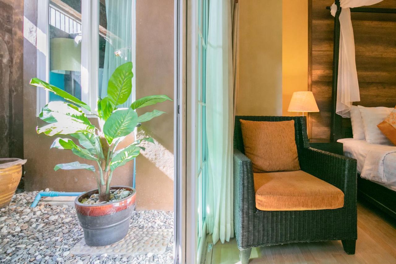 Baan Phuanda Phuket Hotell Exteriör bild